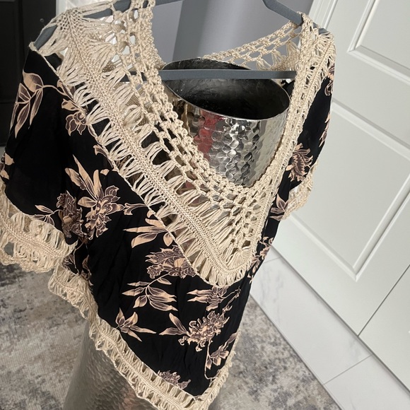 Arianna one size vacation top pool cover up sexy and cute bohemian hippy look - Picture 17 of 17